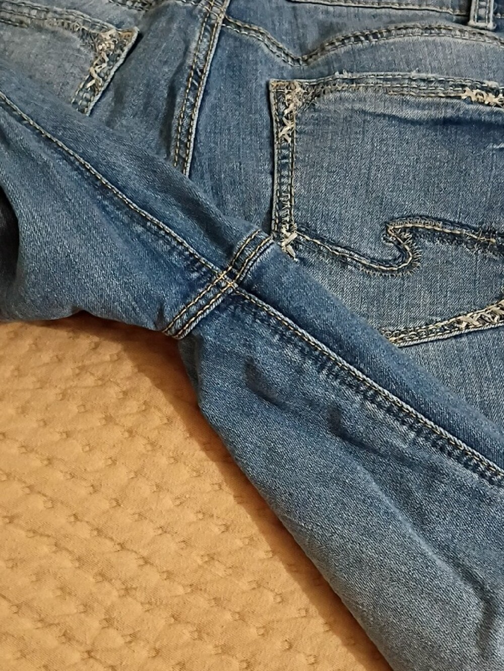 Silver Jeans Women's Medium Blue Flared Wide-Leg Jeans - Picture 4 of 6